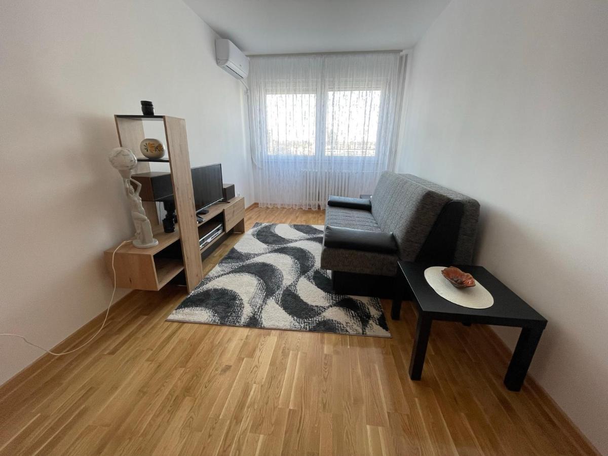 New Belgrade Apartment מראה חיצוני תמונה